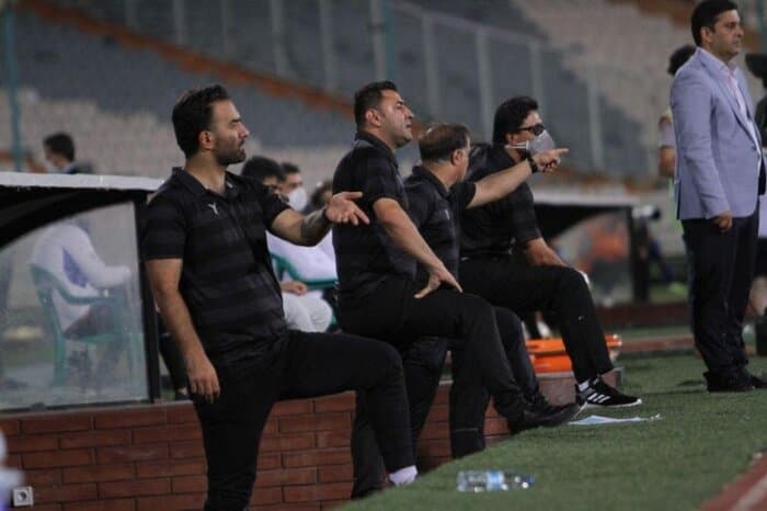 دربی بازهای استقلال روی نیمکت نساجی مقابل پرسپولیس