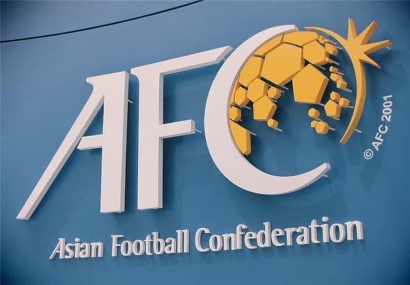 تماس تلفنی منتظری (نماینده مجلس) با  افشین پیروانی سرپرست پرسپولیس در قطر