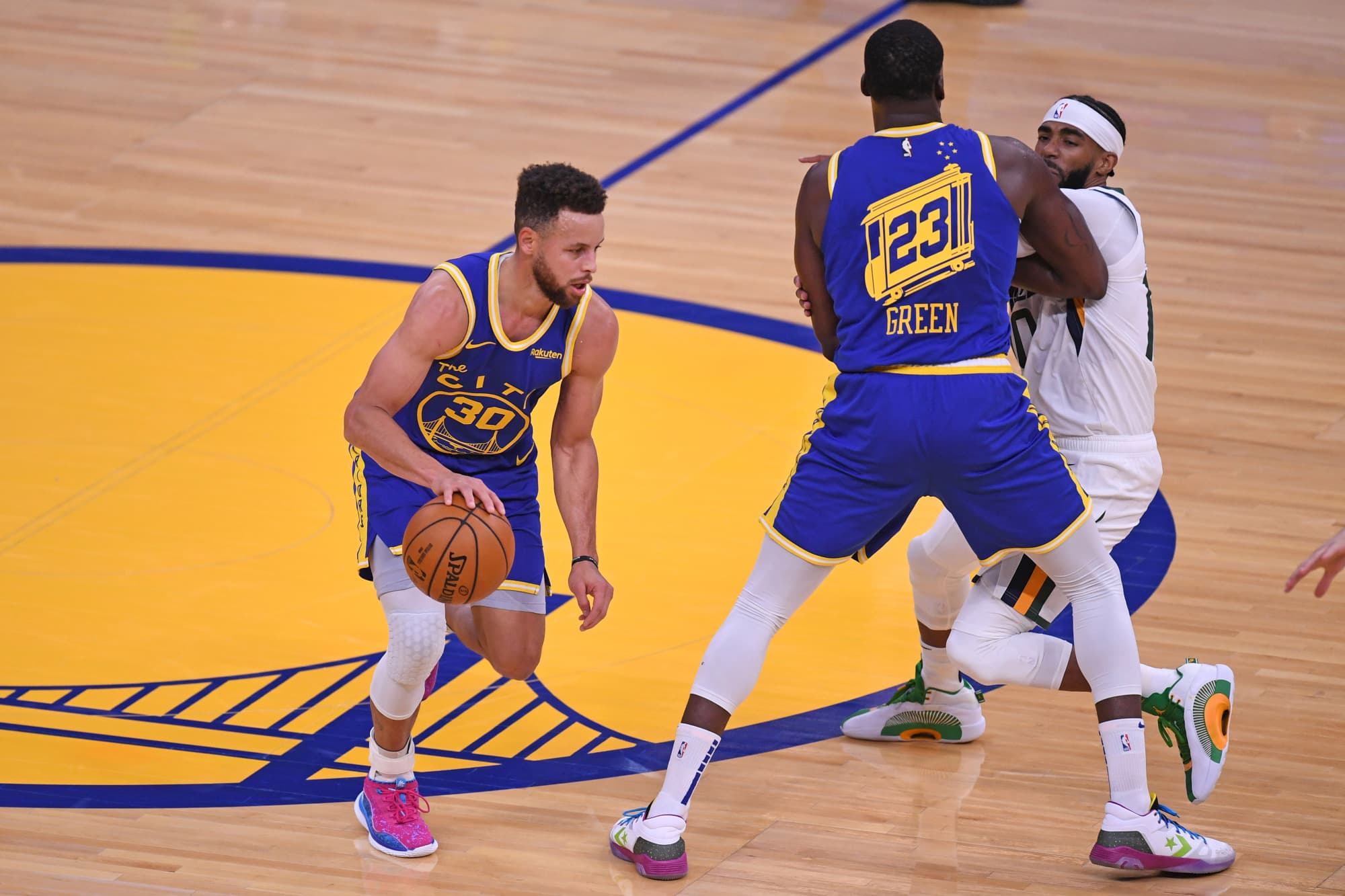 خلاصه بازی گلدن استیت وریرز 131-119 یوتا جز (فصل 2020/21 لیگ NBA)