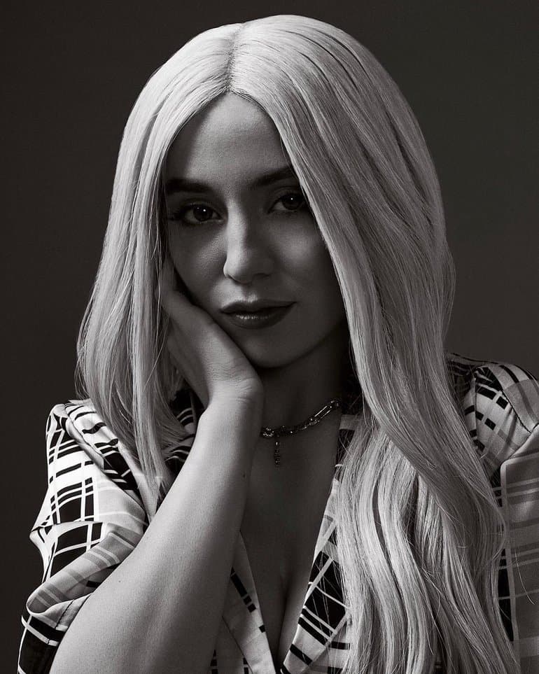 دانلود آهنگ Everytime I Cry از Ava Max + متن وترجمه