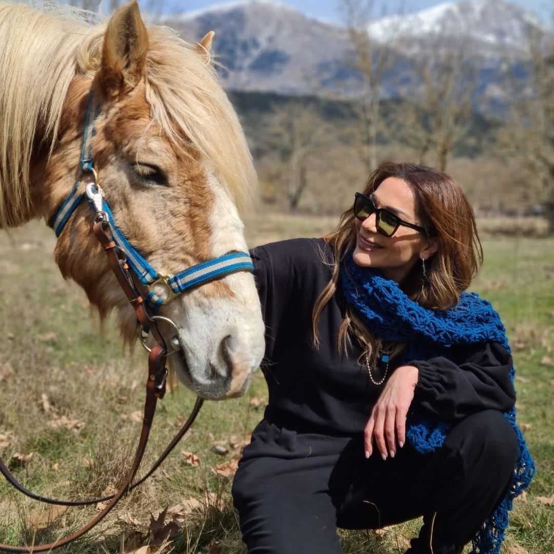 آهنگ یونانی Girismata از Despina Vandi